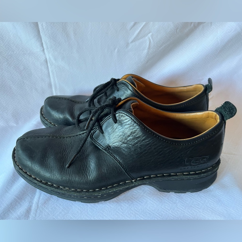 UGG Australia 5527 Black Pebble Leather Split Toe Oxfords Mens Loafers Size 11